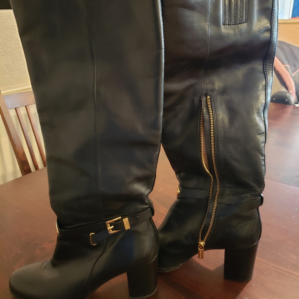 MK boots. No set price. Message with offer.